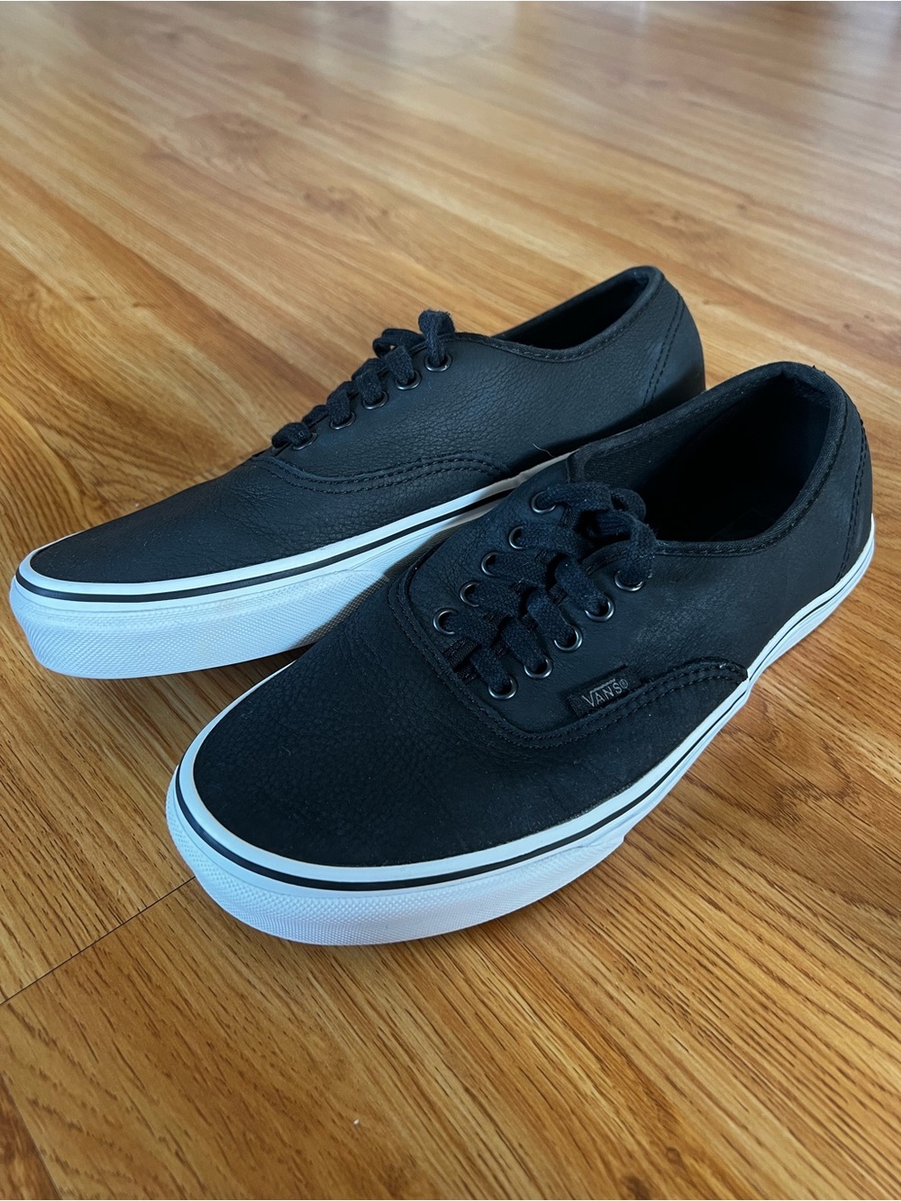 Vans Black Low-Top Sneakers Size 8.5 Mens